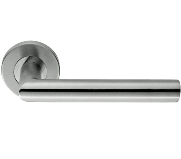 Eurospec Julian Mitred Stainless Steel Door Handles - Polished Or Satin Stainless Steel (Sold In Pairs)