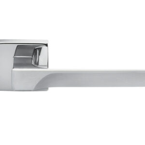 Manital Flash Door Handles On Square Rose, Polished Chrome (Sold In Pairs)