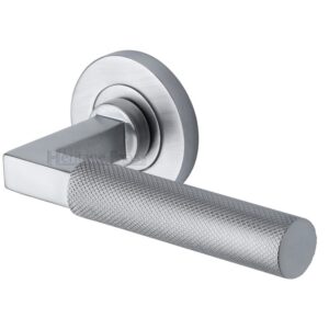 Heritage Brass Signac Knurled Door Handles On Round Rose, Satin Chrome (Sold In Pairs)