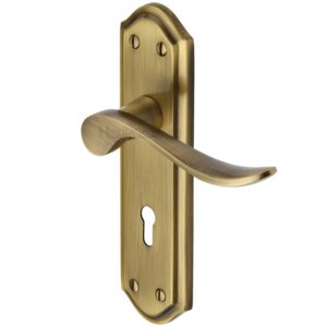 Heritage Brass Sandown Antique Brass Door Handles (Sold In Pairs)