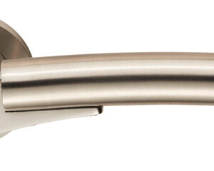 Eurospec Valiant Dual Finish Polished Stainless Steel & Satin Stainless Steel Door Handles (Sold In Pairs)