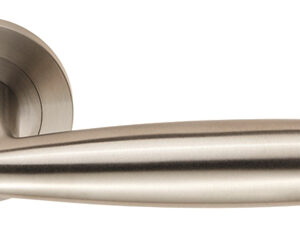 Eurospec Cervino Polished Stainless Steel Or Satin Stainless Steel Door Handles (Sold In Pairs)