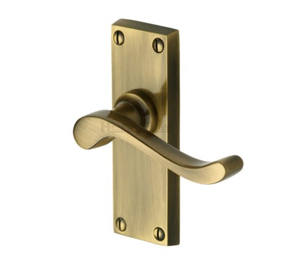 Heritage Brass Bedford Short Antique Brass Door Handles (Sold In Pairs)