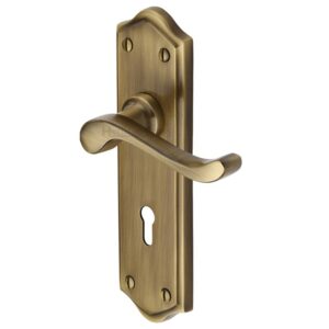 Heritage Brass Buckingham Antique Brass Door Handles (Sold In Pairs)