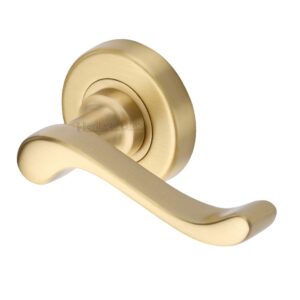 Heritage Brass Bedford Satin Brass Door Handles On Round Rose (Sold In Pairs)