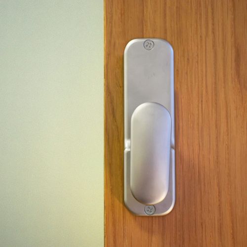 Yale Hold Open Push Button Door Lock Satin Chrome P-DL02-SC